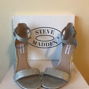 Steve Madden Bayside Silver Glitter Sanals